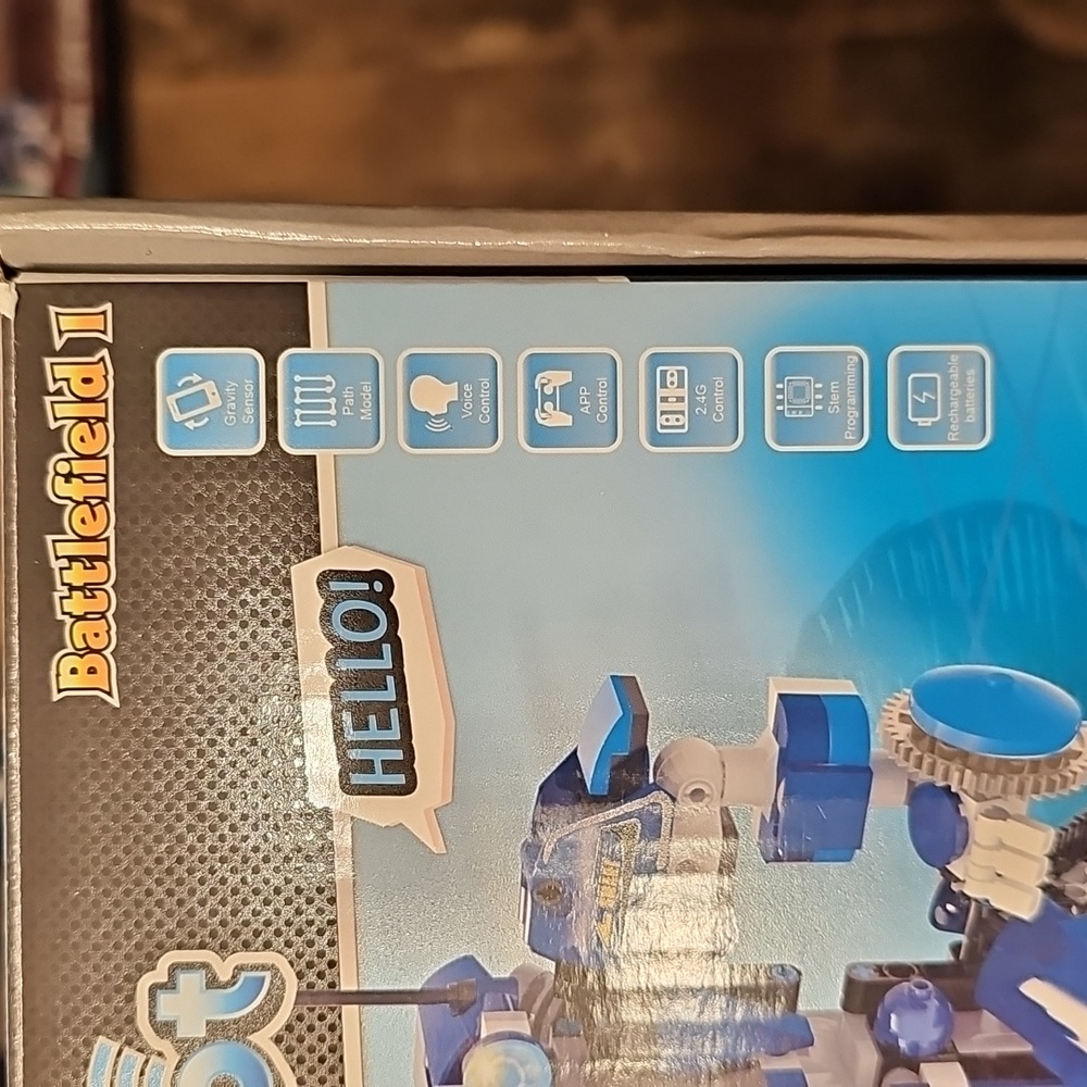 Robot Building Kit With Remote Control Blue EUC - Picture 9 of 9
